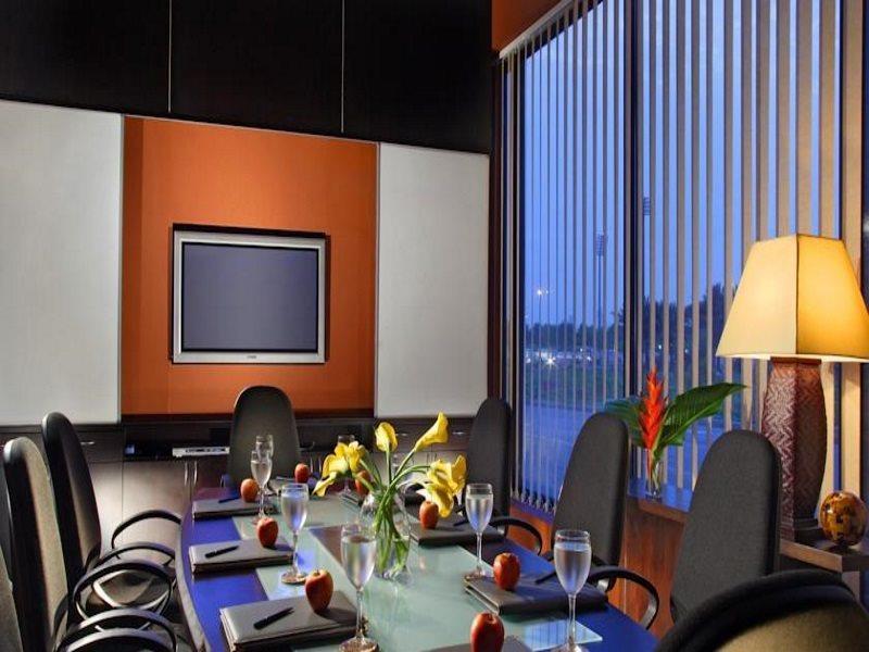 Somerset Jadaf Dubaï Extérieur photo